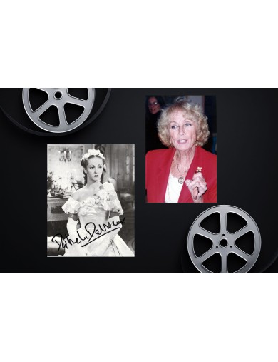 DANIELLE DARRIEUX – Carte photo signée