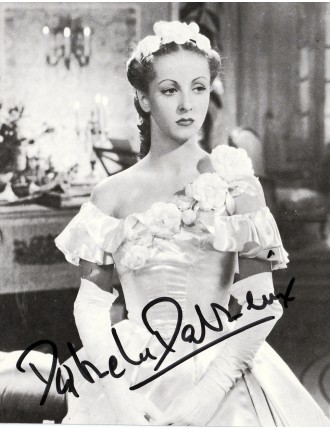 DANIELLE DARRIEUX – Carte photo signée (1996)