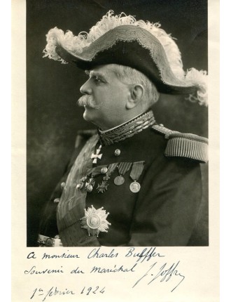 JOFFRE Joseph - Photographie ancienne signée, datée et dédicacée (1er février 1924)