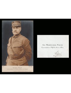 Superbe carte de visite signée du Maréchal Foch