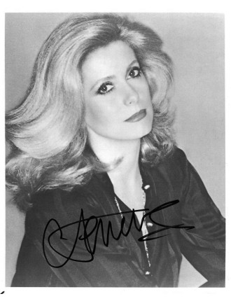 Autographe Catherine Deneuve – Superbe photographie noir et blanc signée