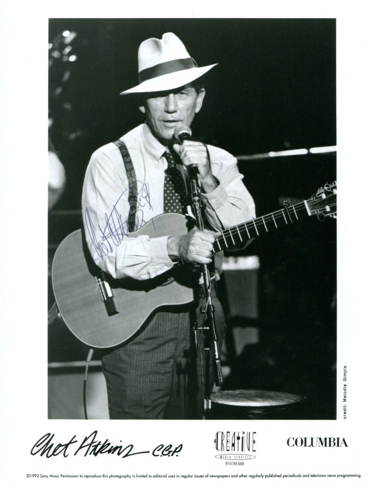 autographe de Chet Atkins
