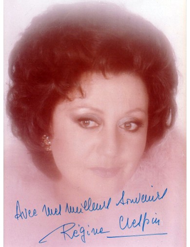 Autographe de Régine Crespin - Photographie du Metropolitan Opera – 18 x 24 cm – Tirage argentique signé – Années 1960